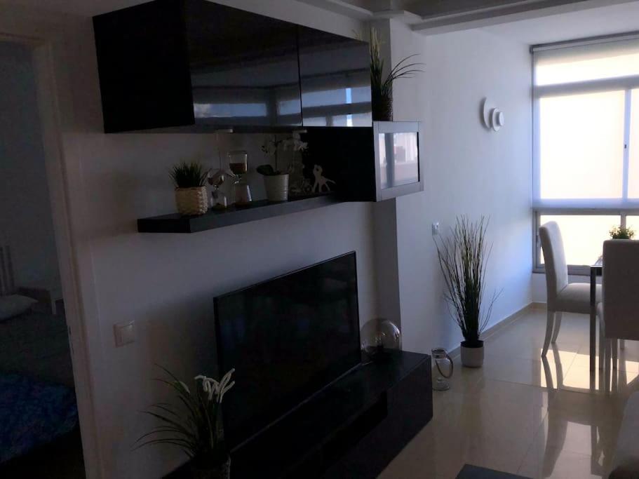 Apartamento Amplio Y Centrico フエンヒロラ エクステリア 写真