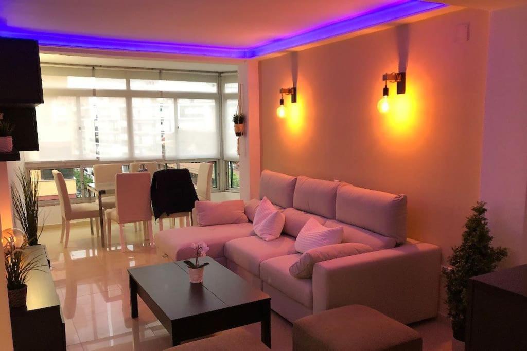 Apartamento Amplio Y Centrico フエンヒロラ エクステリア 写真
